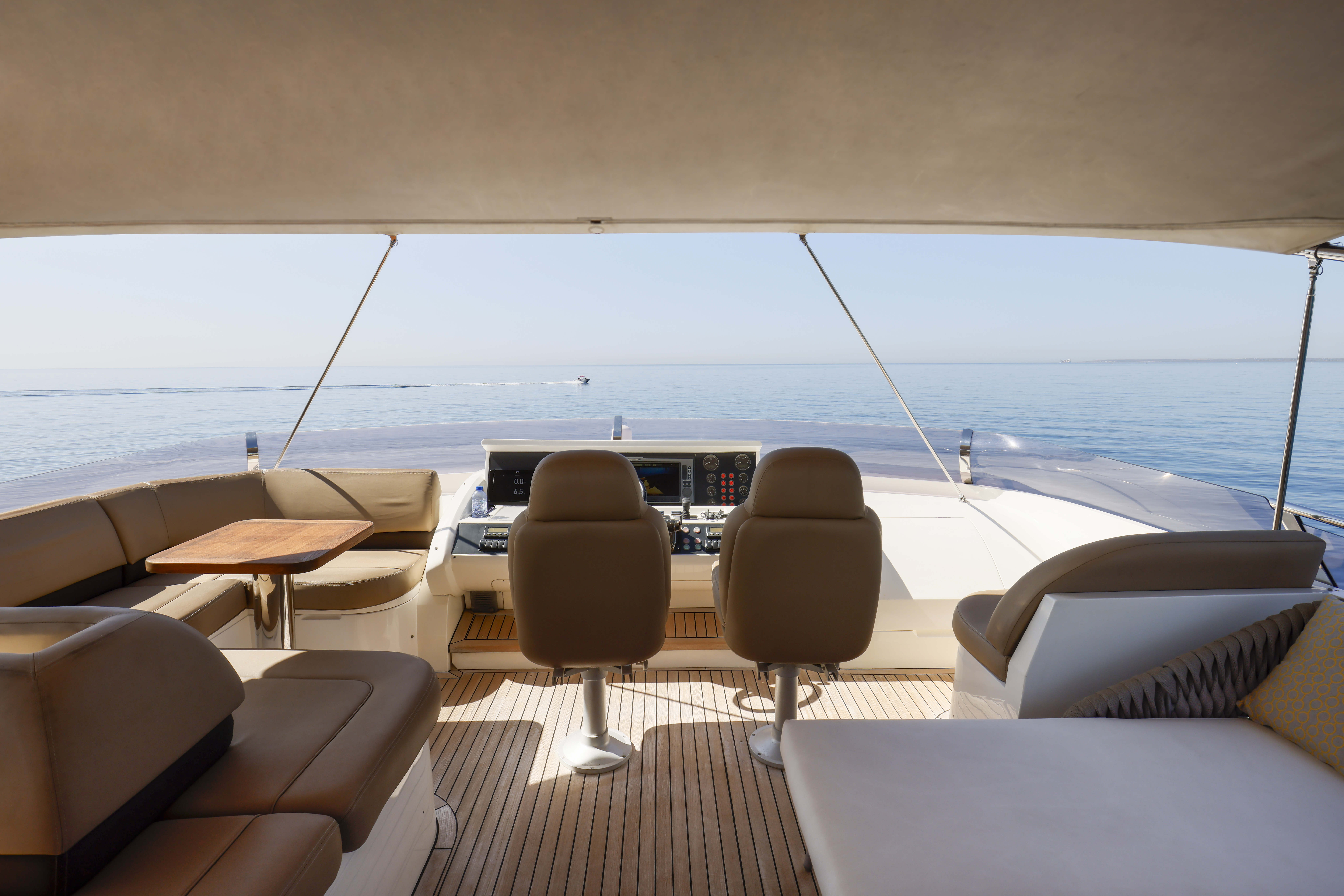 Angelina Flybridge (1)