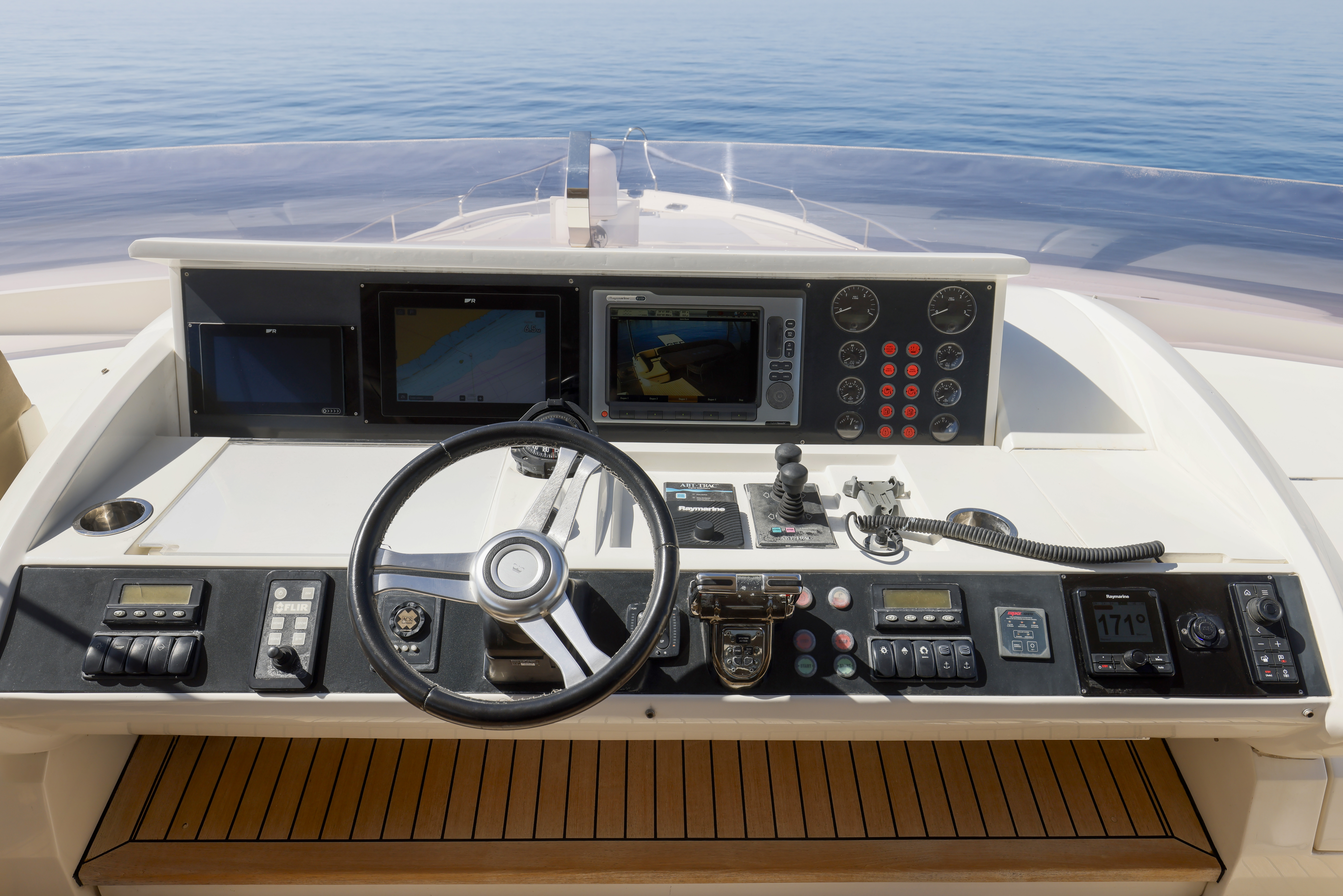 Angelina Flybridge (10)