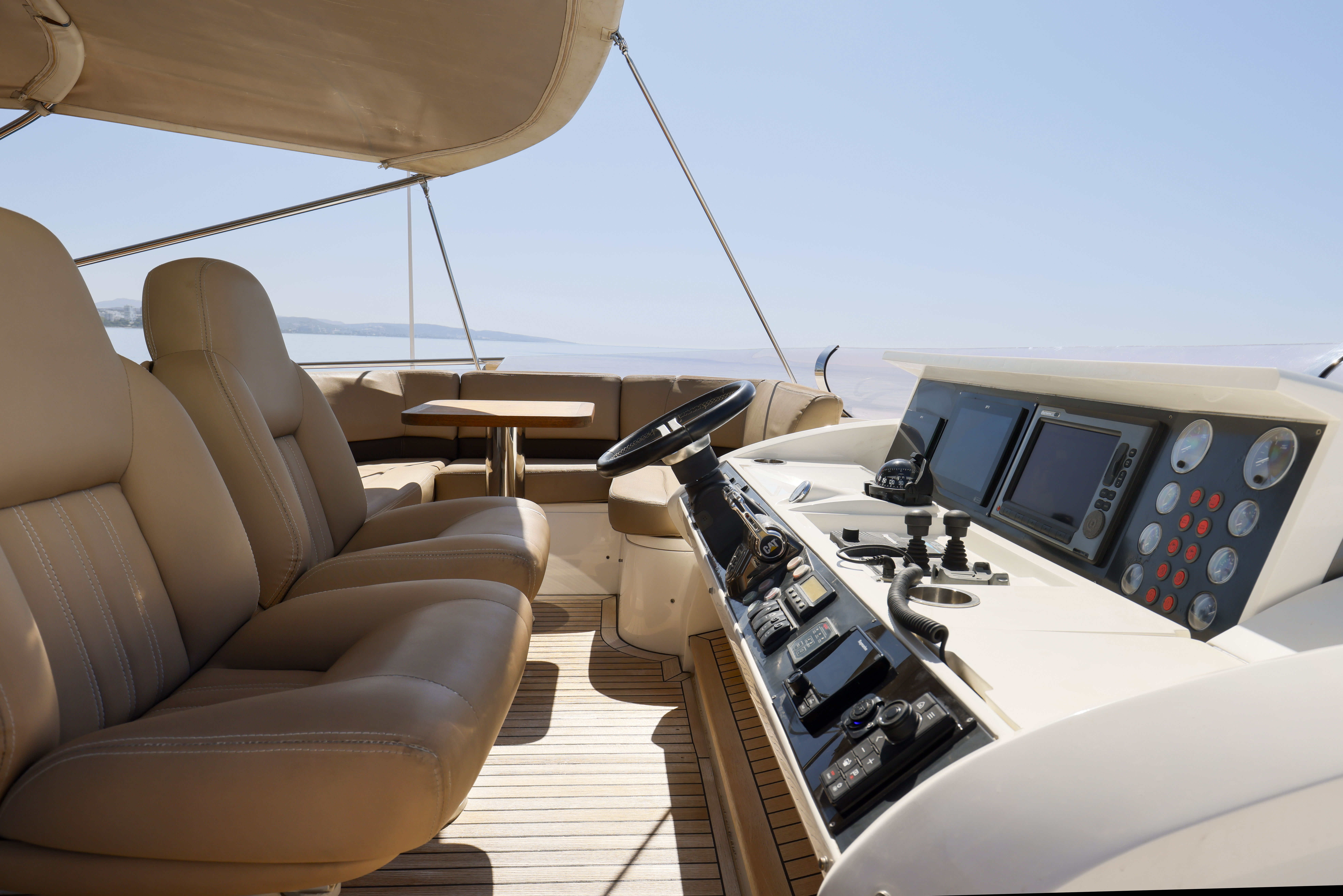 Angelina Flybridge (11)