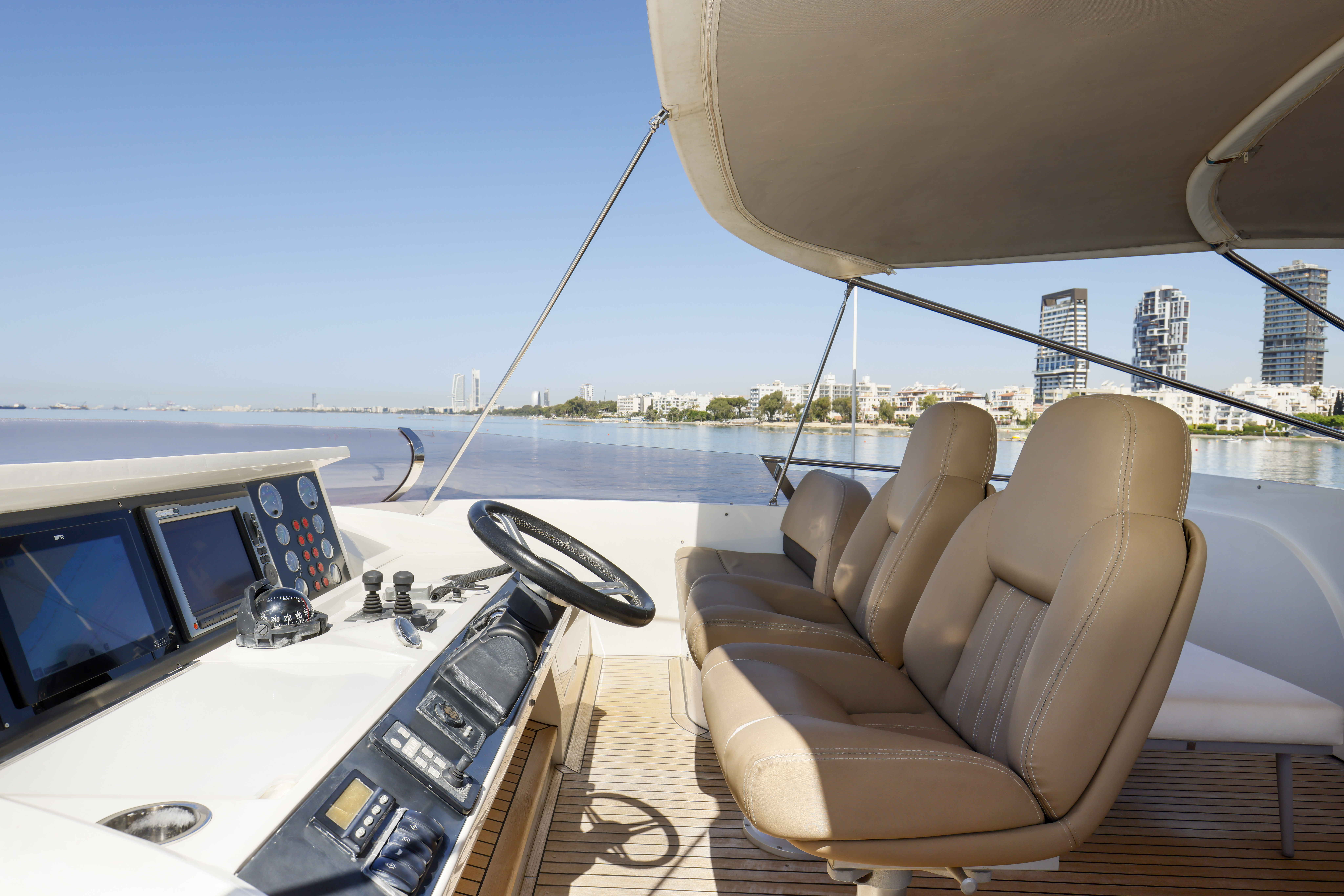 Angelina Flybridge (12) (1)